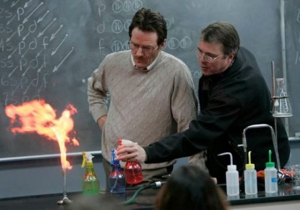 Walter White em sua primeira aula de química.